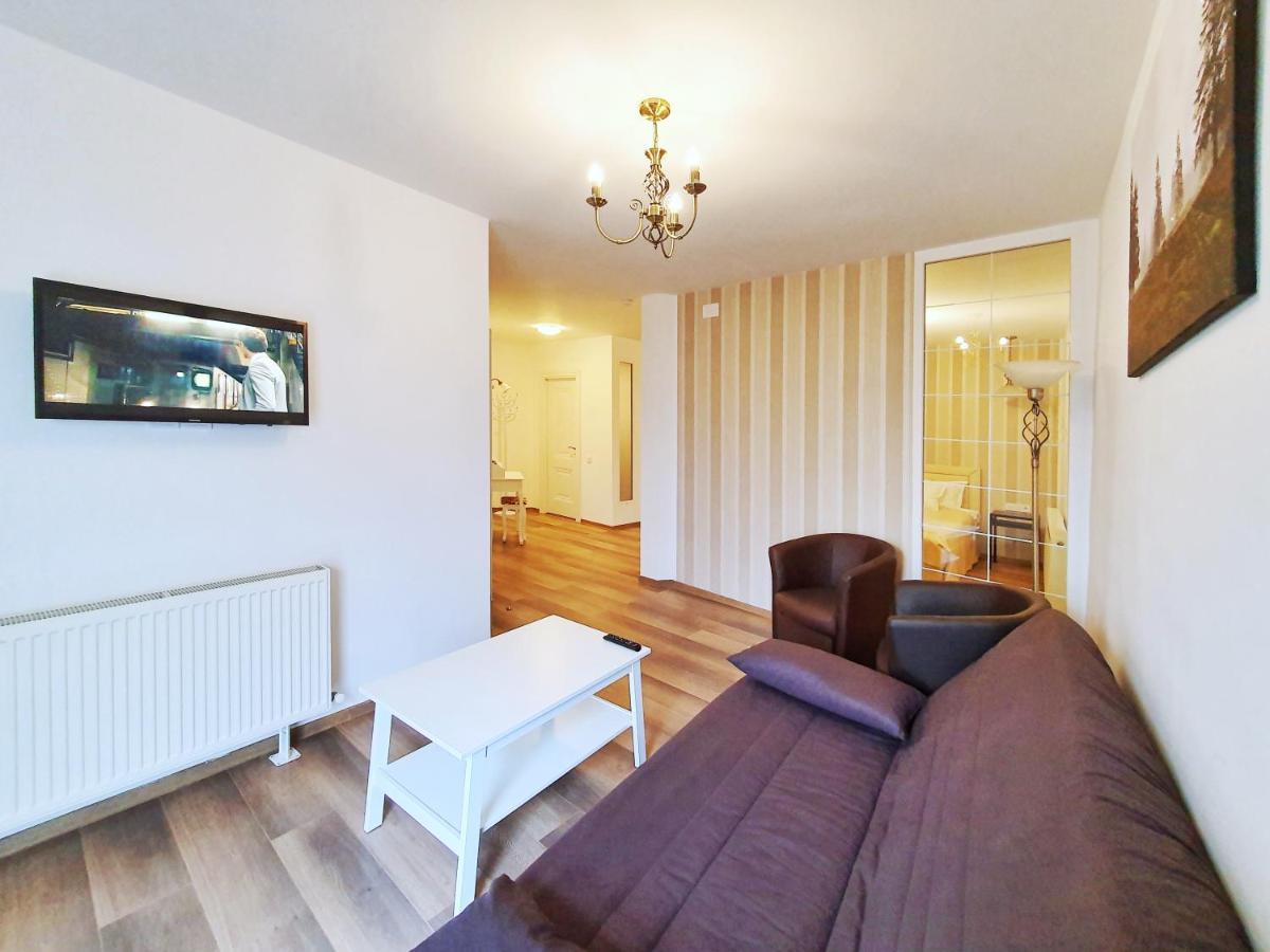 Tourist B&C Hotel Árgyasudvarhely Kültér fotó