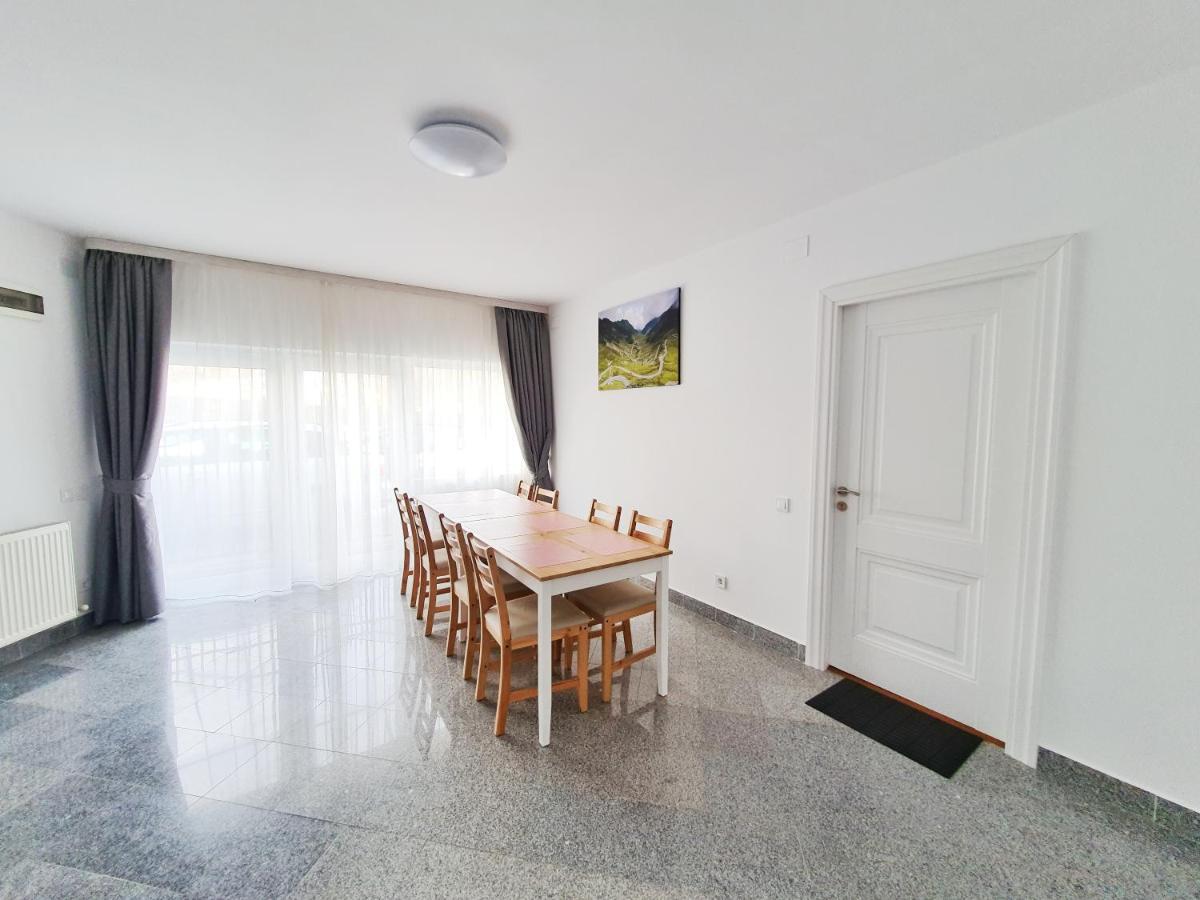 Tourist B&C Hotel Árgyasudvarhely Kültér fotó