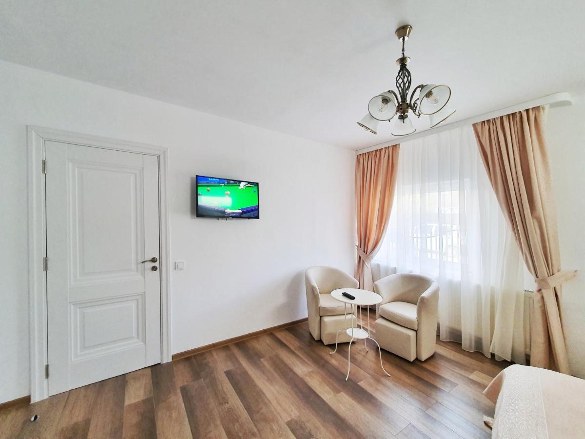 Tourist B&C Hotel Árgyasudvarhely Kültér fotó